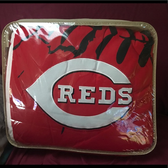 Mlb Bedding Cincinnati Reds Twin Comforter Set Soft Cozy Poshmark